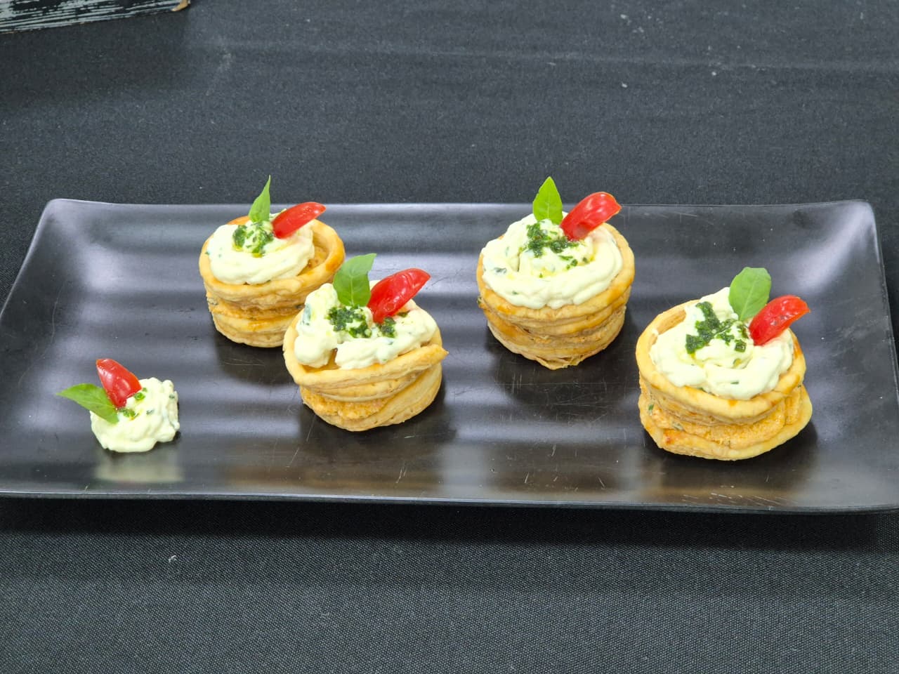 Chef finalizando prato no Instituto Gourmet